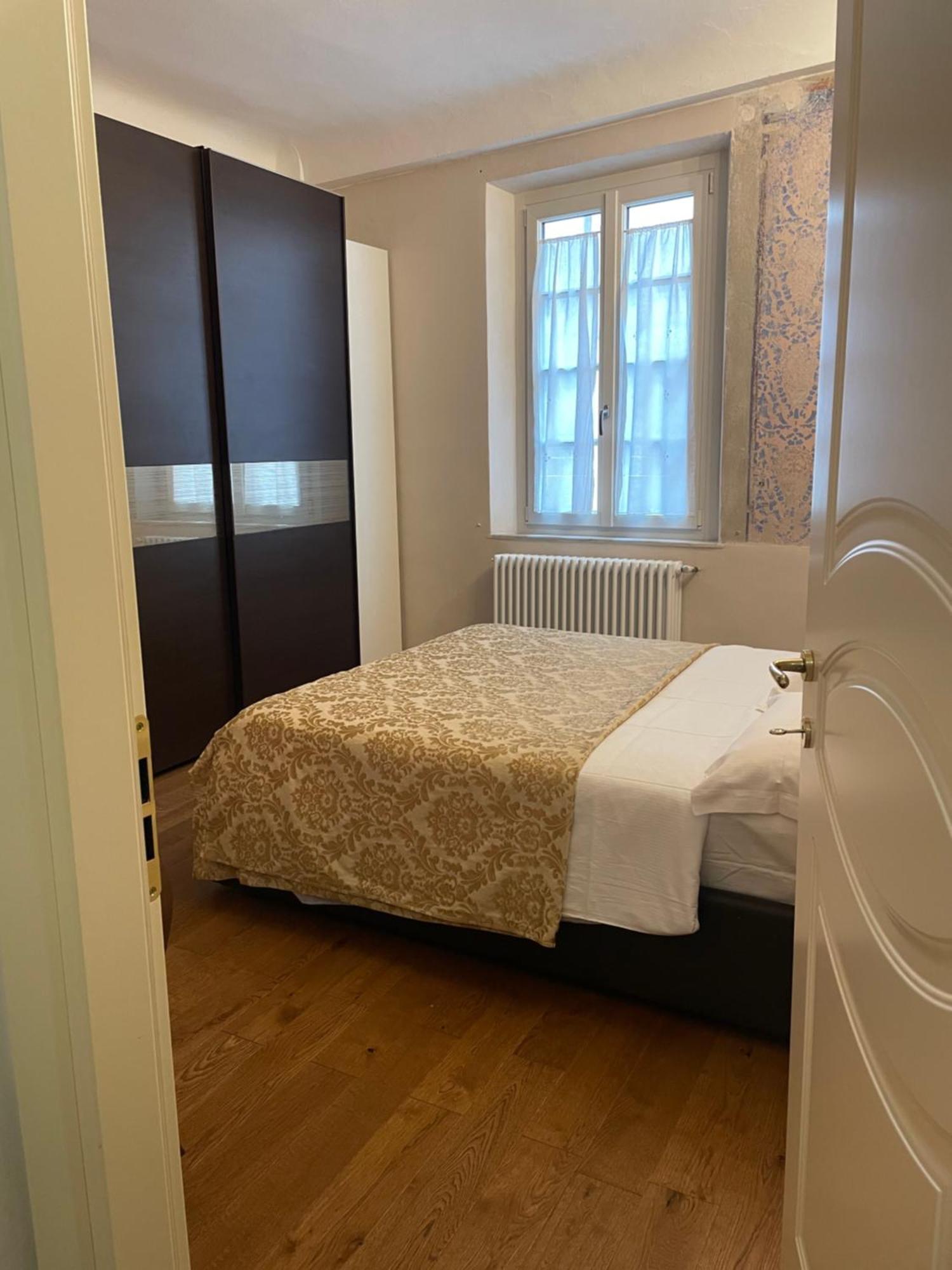 Center, Quiet, Large And Fine Apartment, Apartamento Lucca