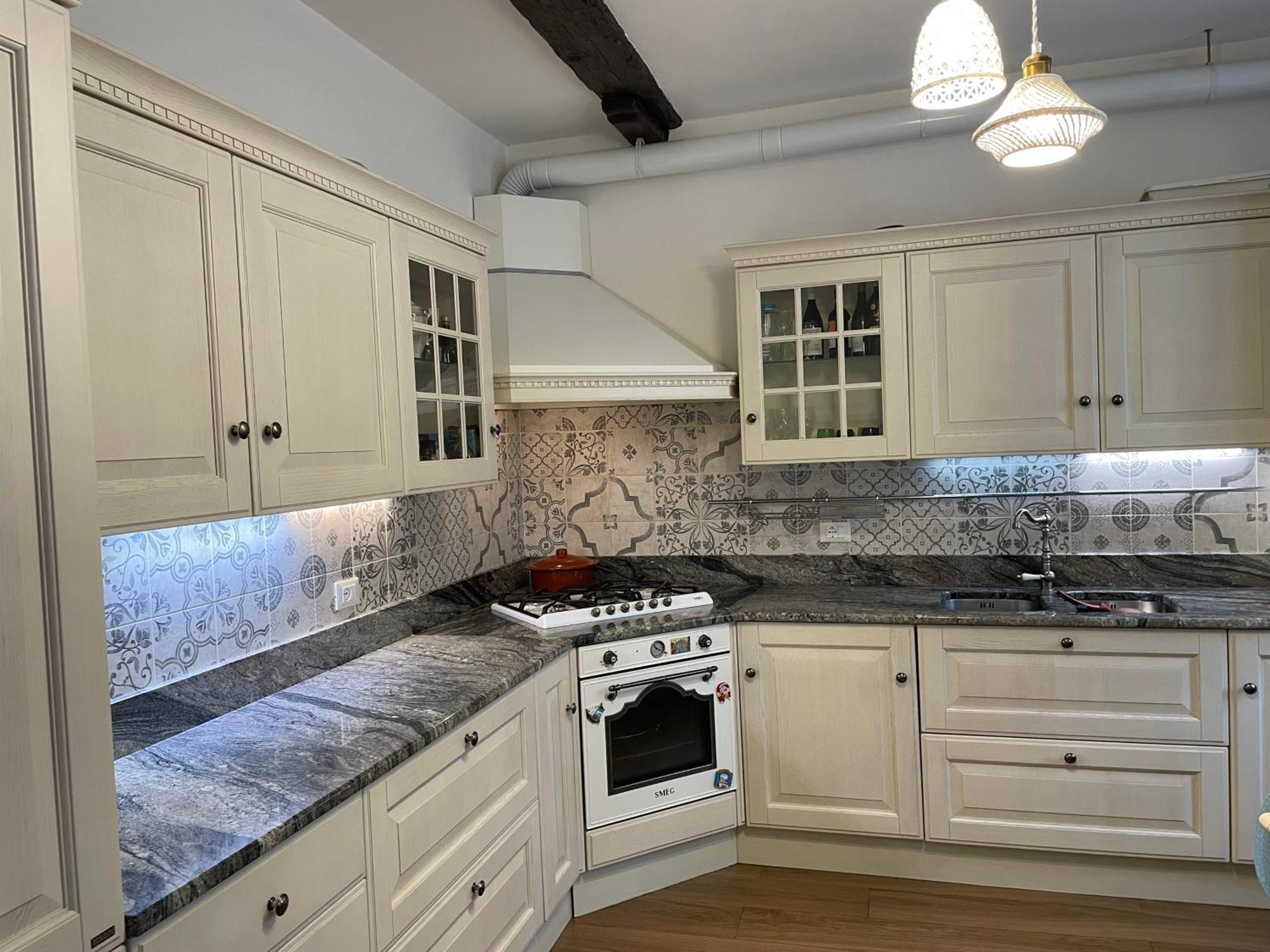 Apartamento Center, Quiet, Large And Fine Apartment, *